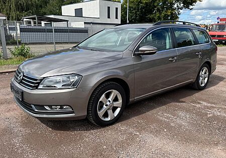 VW Passat Variant Volkswagen Passat Comfortline BlueMotion*SHZ*PDC*8FACH*EU5
