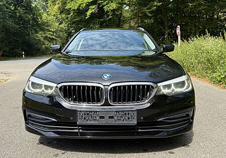 BMW 520d Touring A - Sport 1. Hand-Lückenlos Scheckh