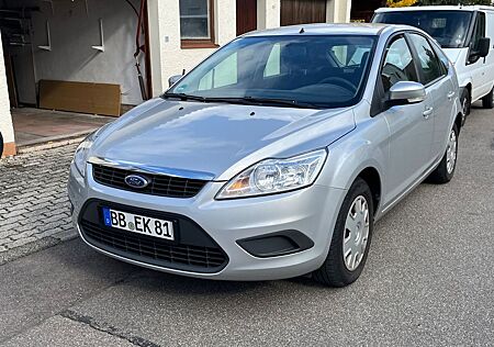 Ford Focus gebraucht kaufen Ford Focus 1,4 Style Style