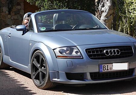 Audi TT Roadster 3,2 tiptronic -