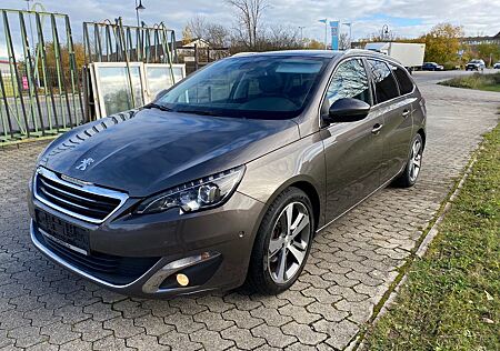 Peugeot 308 SW Allure-NAVI-LEDER-PANORAMA-DACH-LED-EURO6