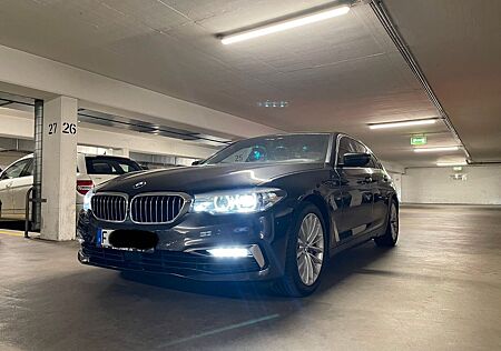 BMW 530d - G30.Luxury Line - ACC - LED - Kam.360