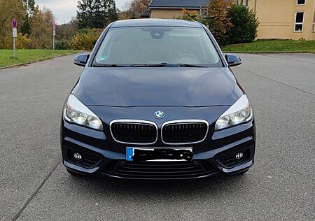 BMW 2er 220d Gran Tourer xDrive Advantage