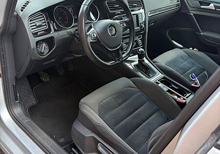 VW Golf Volkswagen 1.2 TSI BMT Comfortline Comfortline