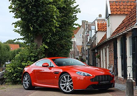 Aston Martin V8 Vantage 4.7 | Manual - Carbon - History