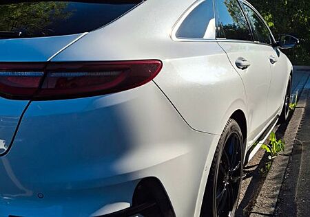 Kia Pro_ceed pro_cee'd / ProCeed 1.4 T-GDI DCT GT LINE GT...