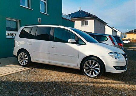 VW Touran Volkswagen 2.0 TDI 103kW DSG DPF -