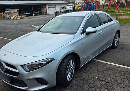 Mercedes-Benz A 200 Progressive