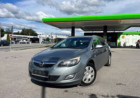 Opel Astra J Sports Tourer Sport