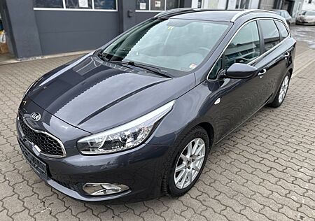 Kia Cee'd Sportswagon 1.6 GDI FIFA EDITION 1. HAND