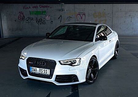 Audi RS5 4.2 FSI S tronic quattro -