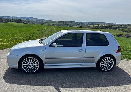 VW Golf Volkswagen 3.2 R32 4motion R32