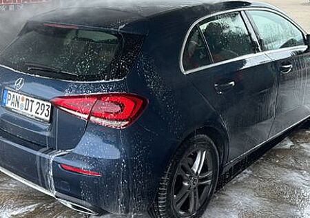 Mercedes-Benz A 220 4MATIC DCT -