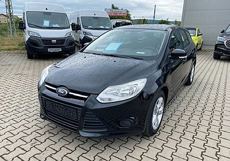 Ford Focus 1,0 EcoBoost Turnier Sitzheizung - AHK