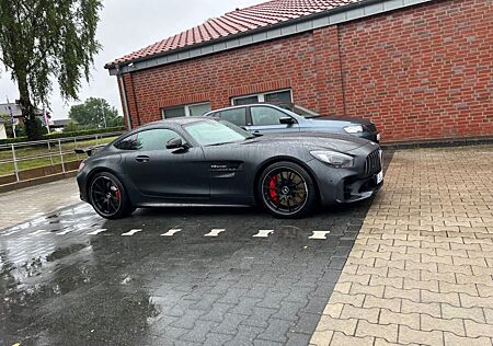 Mercedes-Benz AMG GT R Mercedes- R