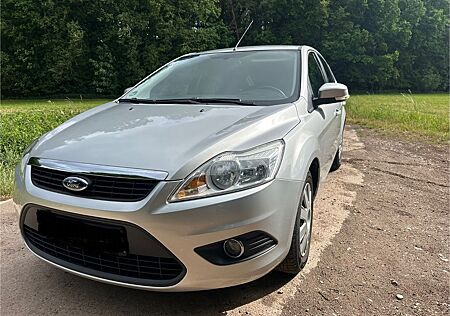 Ford Focus 1,6 Silver Magic Silver Magic