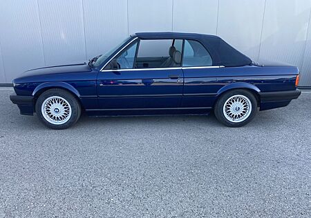 BMW 318i *Mauritiusblau*Leder*sehr schön