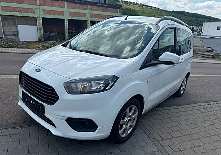 Ford Tourneo Courier Trend