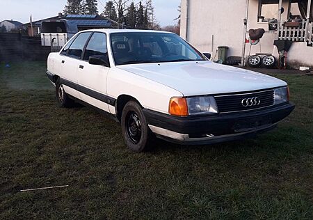Audi 100 2.0E fünfzylinder