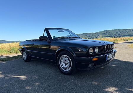 BMW 318i Klassiker! E30 Cabrio aus erster Hand!