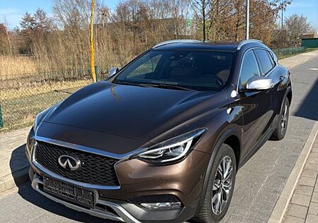 Infiniti Q30 QX30 2.2 d AWD *HU/AU NEU*Klimaautomatik*SHZ