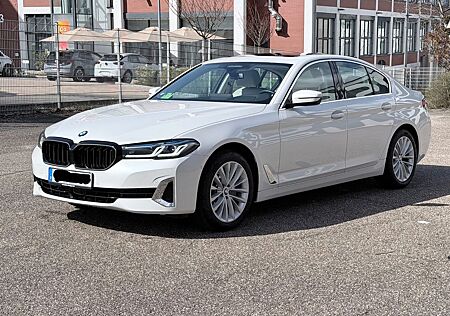 BMW 520 Pano, Driving Assistant Pro, Head-Up, Laser,