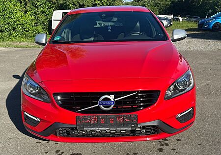 Volvo V60 Kombi R-Design Automatik