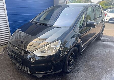 Ford S-Max Titanium *Leder,Pano,Motor nur 100TKM*