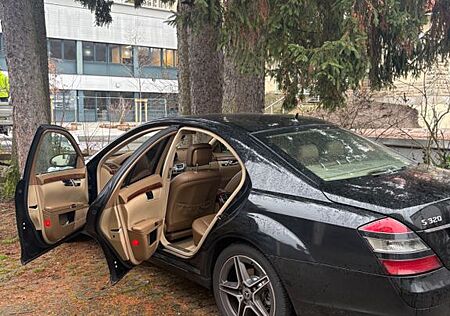 Mercedes-Benz S 320 CDI -