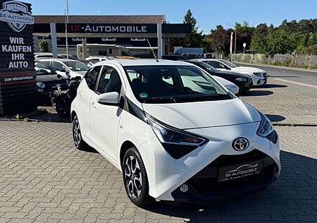 Toyota Aygo (X) -play Team D 1.HAND-AUTOMATIK-KAMERA-16KM