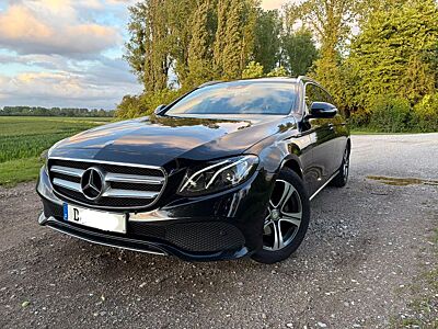 Mercedes-Benz E 220 d T Autom. - Widescreen - Leder -  AHK -