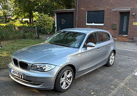 BMW 116i -e87