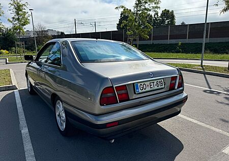 Lancia Kappa 2.4 - coupe