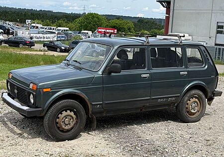 Lada Niva 1.7 4x4 *5.TÜRIG*ALLRAD*AHK*97.000 KM*EU.4*