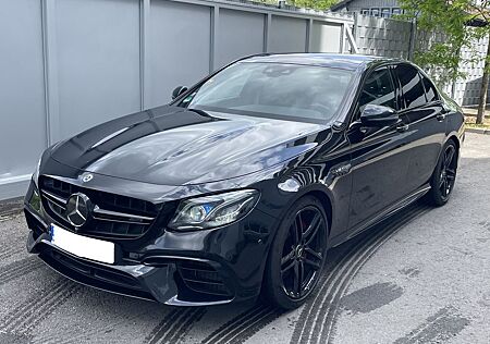 Mercedes-Benz E 63 AMG E 63 S AMG*NEUER MOTOR*WIDE*360°ACC*LIFT*PANO