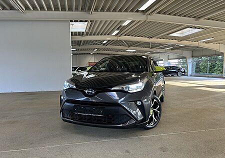 Toyota C-HR 2.0 Hybrid Team Deutschland