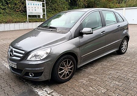 Mercedes-Benz B 200 -Sports Tourer 1. Hand 43000 km