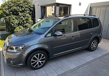 VW Touran Volkswagen 1.4 TSI COMFORTLINE - 6-GANG, 7 SITZER