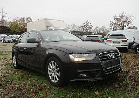 Audi A4 Avant Attraction -1Hand