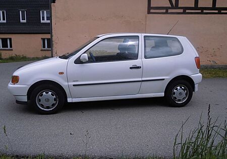VW Polo Volkswagen 1,4 "AUTOMATIK", TÜV+AUSPUFF+BREMSE usw NEU