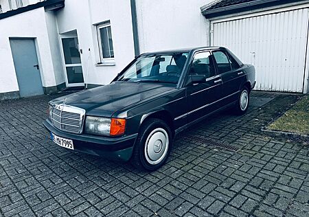 Mercedes-Benz 190