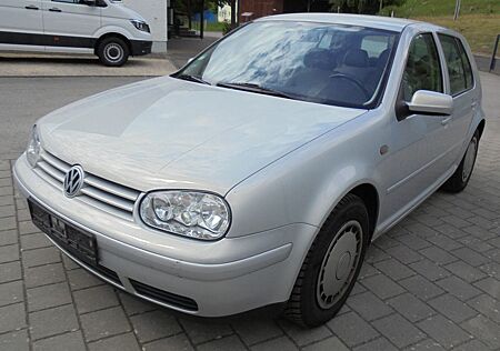 VW Golf Volkswagen 4 1,6l 5-Türig Klimaautomatik 2-Hand