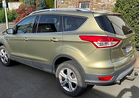 Ford Kuga 2,0 TDCi 4x4 120kW Titanium PowerShift ...