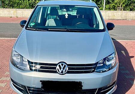 VW Sharan Volkswagen 2.0 TDI Highline (Lagerschaden am Motor)