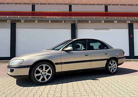 Opel Omega 2.0 16V CD CD Verfügbar ab 09.07.2025