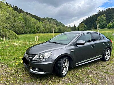Suzuki Kizashi *Allrad *Leder *Xenon 2.4 SPORT