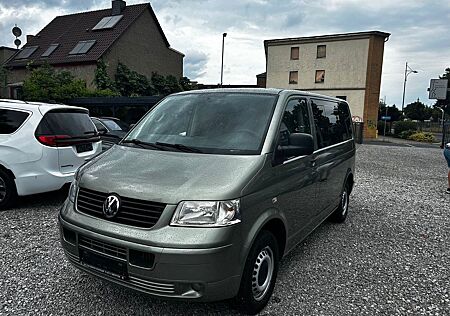 VW T5 Caravelle Volkswagen Automatic