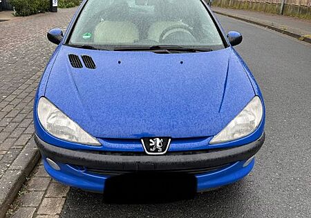 Peugeot 206 1.1L 59PS Niedrige KM