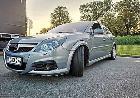 Opel Vectra Wolf im Schafspelz - 2.8 V6 Turbo 400 PS