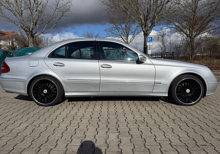 Mercedes-Benz 200 Mercedes E200 Kompressor |Xenon|TÜV Neu